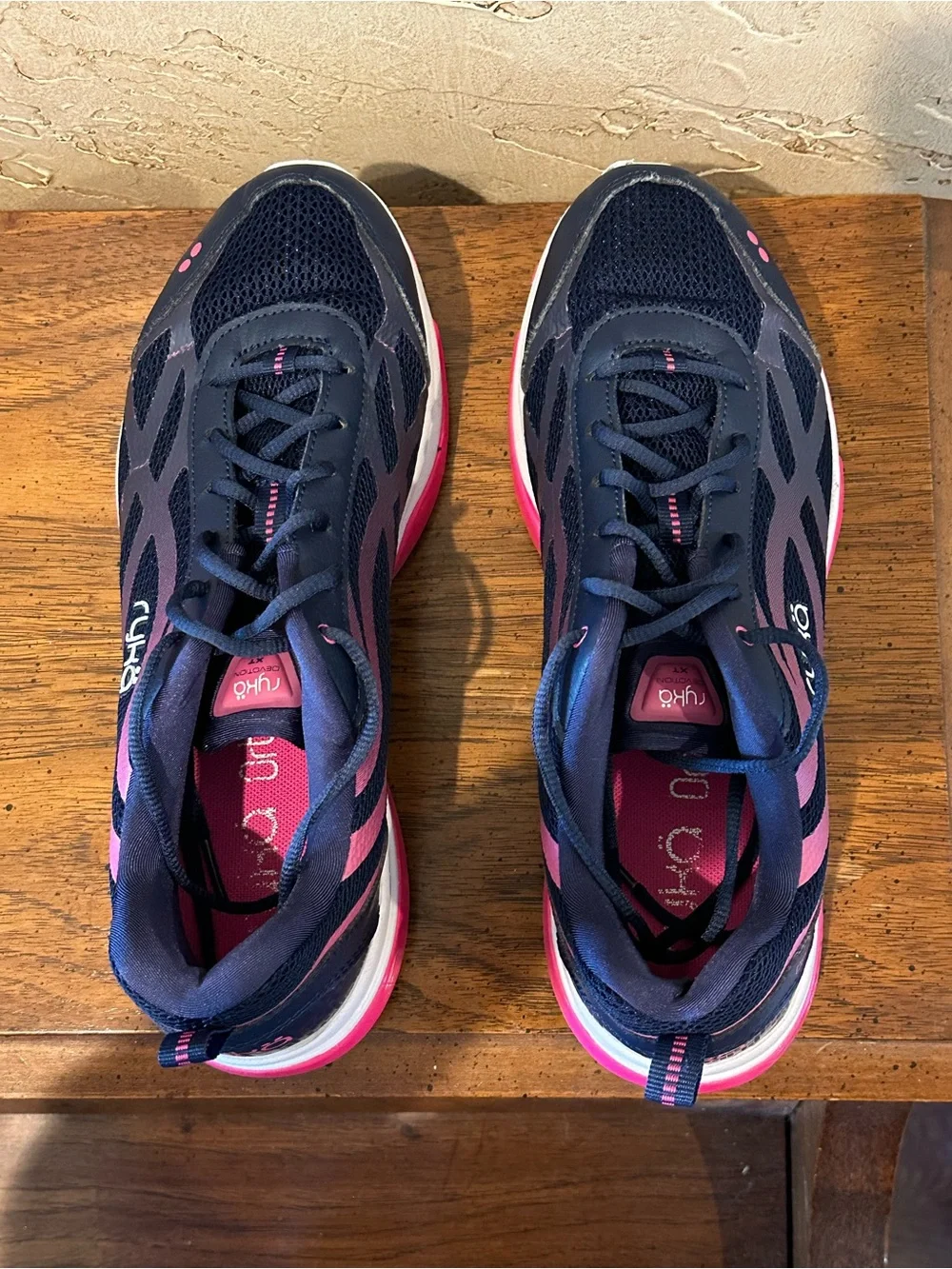Ryka Devotion XT Women’s Navy and Pink Training Shoes Size 9.5